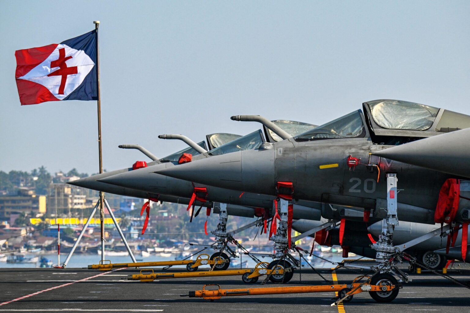 速報 フランスが衝撃的な行動を発表：核戦力を増強し、「高度な抑止力」に参加する他の欧州8カ国との協力を開始 / ルーマニアはその中に含まれていない / ドイツが初めて核軍事演習に参加