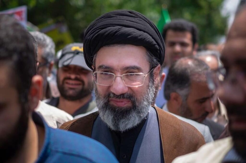 イランの次期指導者モジタバ師とは 強硬派の権力掌握確実に