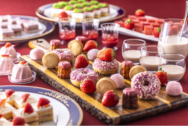 【リーガロイヤルホテル京都】『オールデイダイニング カザ 苺スイーツ＆ランチビュッフェ』 開催：紀伊民報AGARA｜和歌山県のニュースサイト