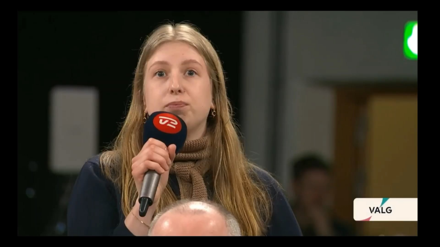 市民：産後の怪我で体が壊れるのが心配です。アレックス: あなたの体は再び完璧ではないかもしれませんが、それが人生です