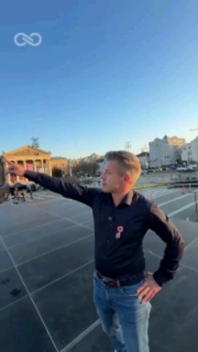 まるで日食のようだ。 100年に一度の出来事ですから、見逃せないはずです。 🤟🔥❤️🤍💚