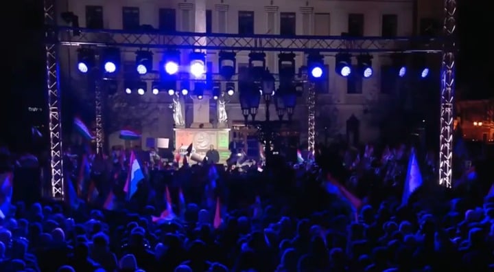 一方、オルバンのデルル作戦では