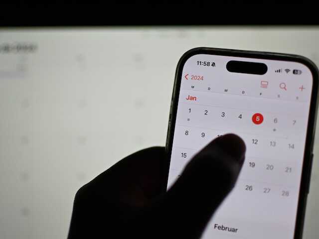 All About編集部は全国10～70代の男女300人を対象に、「スマホアプリ」に関するアンケートを実施しました。「好き＆よく使うカレンダーアプリ」ランキング、2位「Apple 純正カレンダー」、では1位は？ ※画像：Shutterstock.com