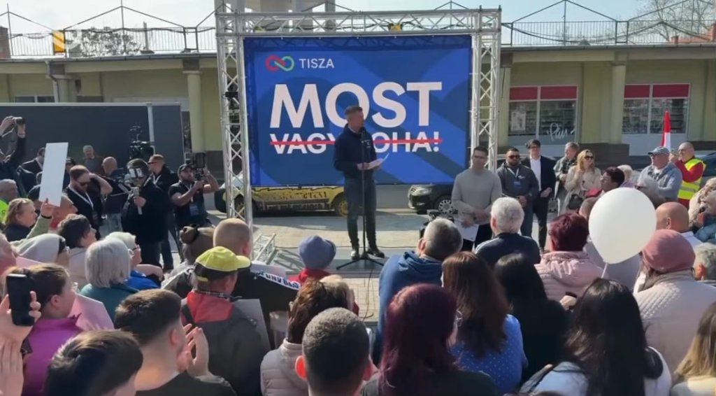 犬党のヒステリーに対する国会議員の反応