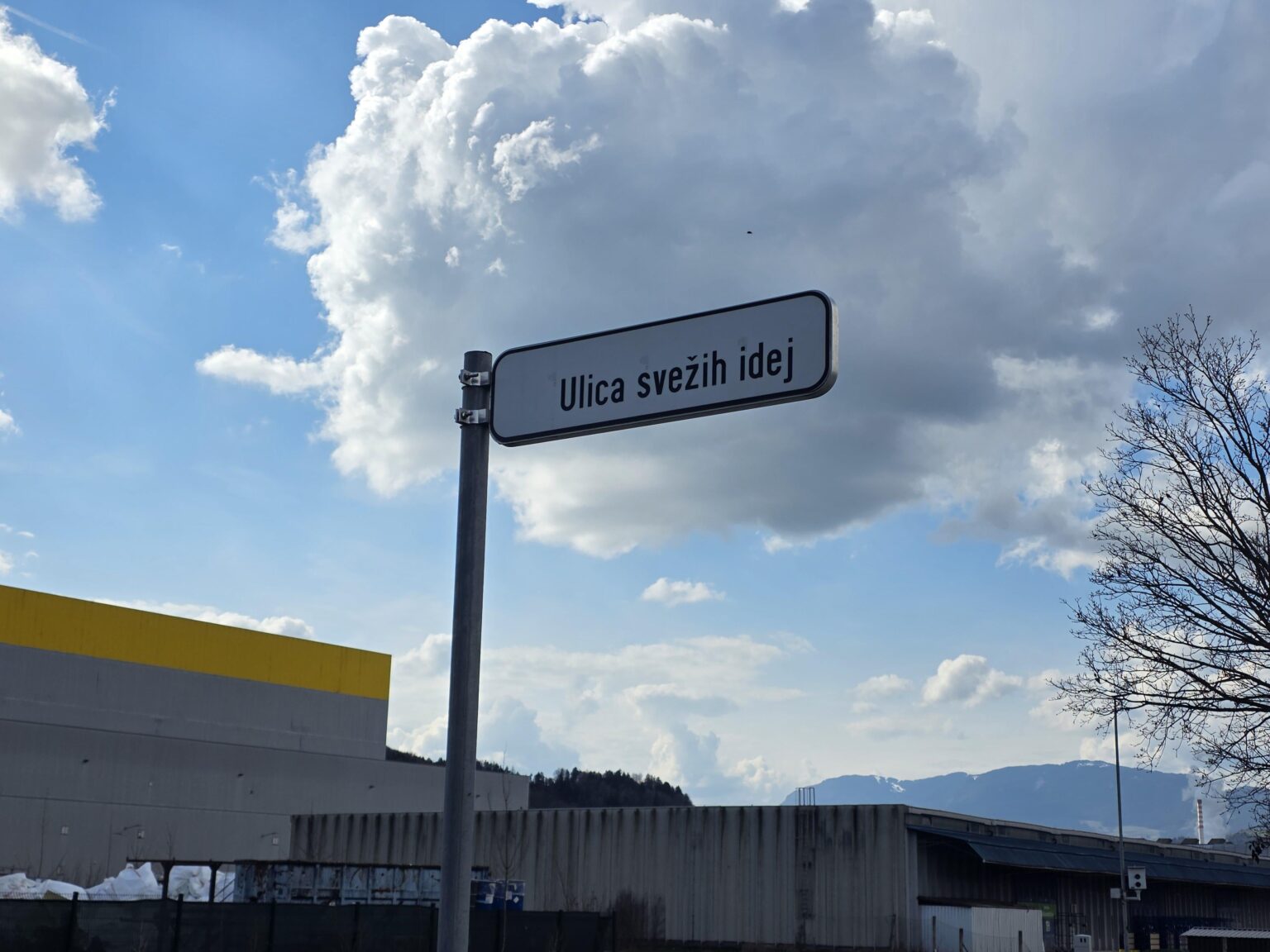 スロベニアの都市の独創的な通りの名前