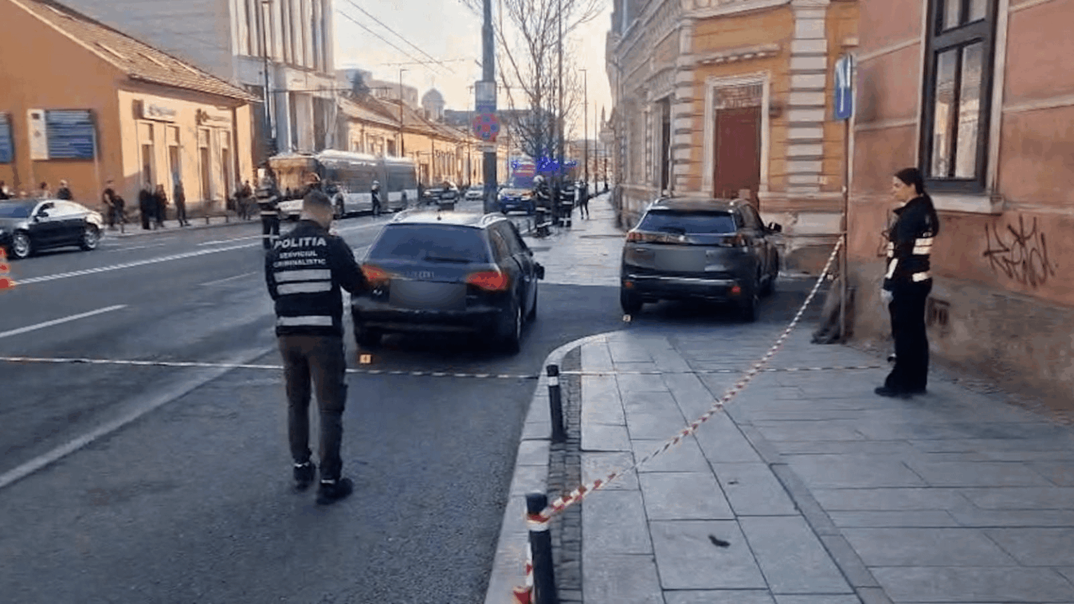 クルージュ在住の30歳の女性が事故の後、壁に押しつぶされて死亡した。被害者は歩道にいます。