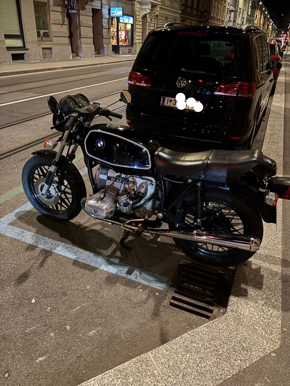 バイクを駐車する