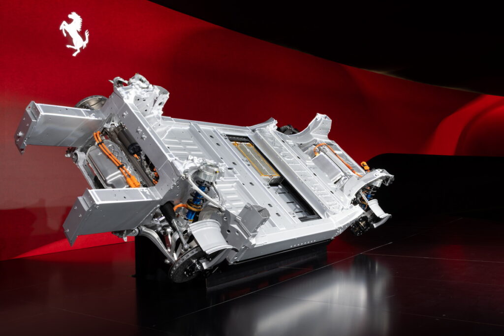 画像・写真 | フェラーリ株価暴落前日、イタリア現地取材で思ったこと(前編) 初のBEVは理想的コンセプト【不定期連載:大谷達也のどこにも書いていない話 #4】 | AUTOCAR JAPAN 画像・写真 | フェラーリ株価暴落前日、イタリア現地取材で思ったこと(前編) 初のBEVは理想的コンセプト【不定期連載:大谷達也のどこにも書いていない話 #4】 | AUTOCAR JAPAN