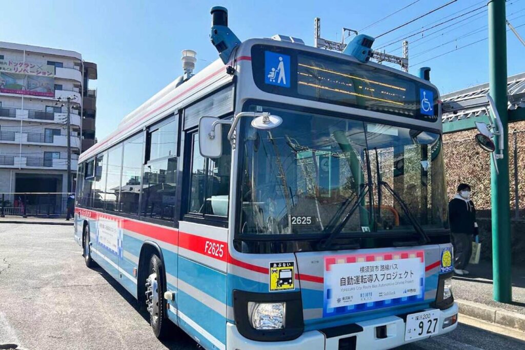 通勤や生活の足を守る。神奈川県横須賀市で路線バスの自動運転を実証する試乗会を開催 - ITをもっと身近に。ソフトバンクニュース