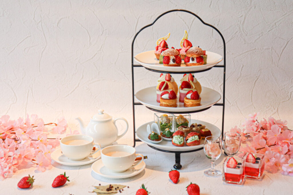 【金沢駅】甘酸っぱい苺とスパイスの香りにうっとり♡「ホテル金沢 DINING TSUZUMI」の新作アフタヌーンティー「Aromatic Spring」をご紹介! – 週末、金沢。 【金沢駅】甘酸っぱい苺とスパイスの香りにうっとり♡「ホテル金沢 DINING TSUZUMI」の新作アフタヌーンティー「Aromatic Spring」をご紹介! - 週末、金沢。