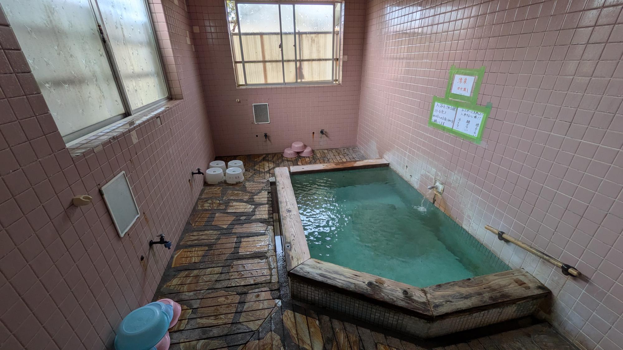 女性浴室。画像提供：Yahoo!ニュース エキスパート satochin樣