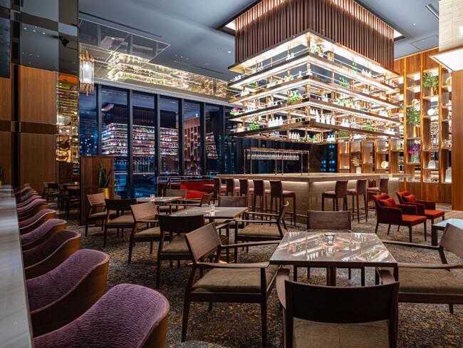 都会の喧騒の中に佇む、唯一無二のアーバンリトリート空間が進化陽光に包まれる「THE C’s SKY CAFE」と夜景を纏う「THE C’s SKY BAR」誕生|プレスリリース(愛媛新聞ONLINE)記事詳細|愛媛新聞ONLINE 都会の喧騒の中に佇む、唯一無二のアーバンリトリート空間が進化陽光に包まれる「THE C's SKY CAFE」と夜景を纏う「THE C's SKY BAR」誕生|プレスリリース(愛媛新聞ONLINE)記事詳細|愛媛新聞ONLINE