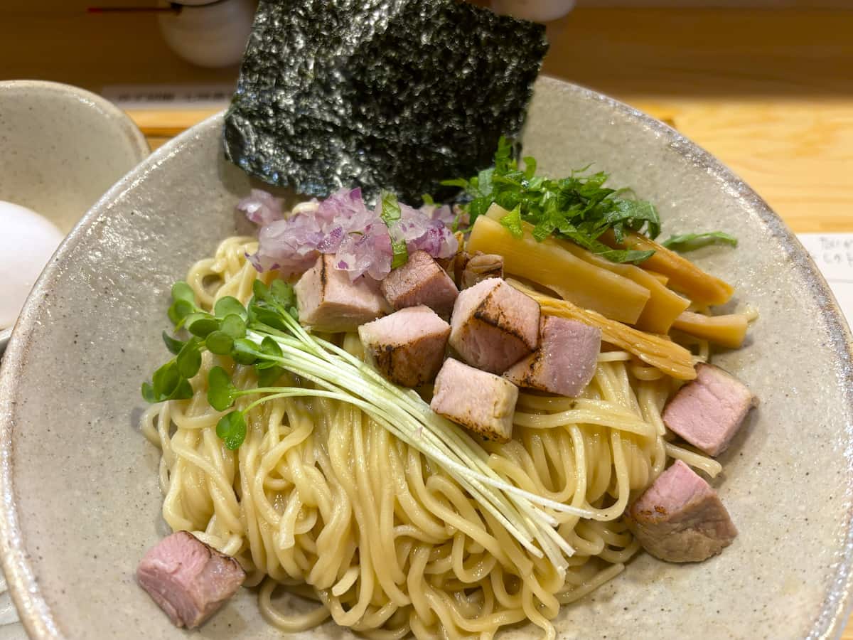 バリエーションに沼る♪多彩な鯛出汁の世界『真鯛そば はなたば』三宮に移転オープン [画像]