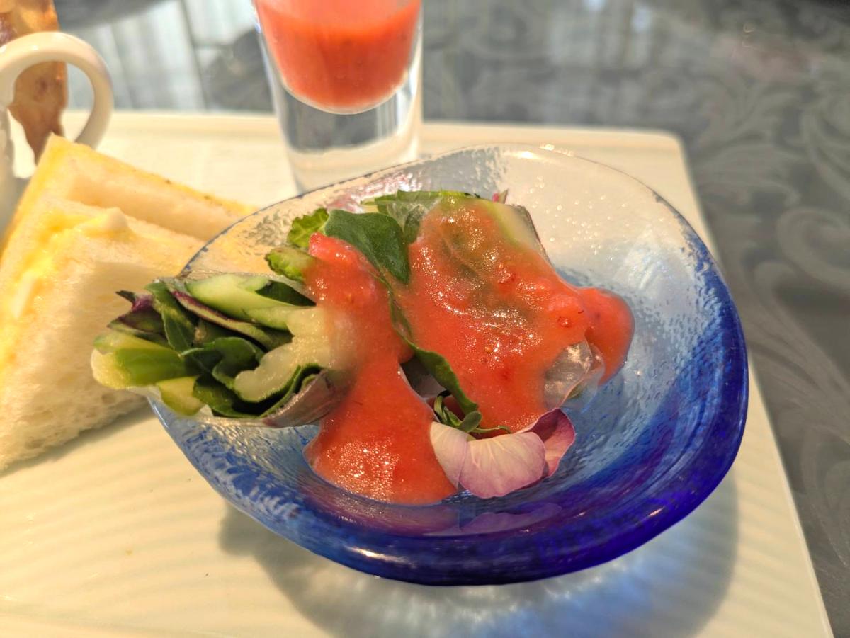 都ホテル 尼崎で女性パティシエによるかわいいが詰まった「ストロベリーアフターヌーンティー」を体験 [画像]