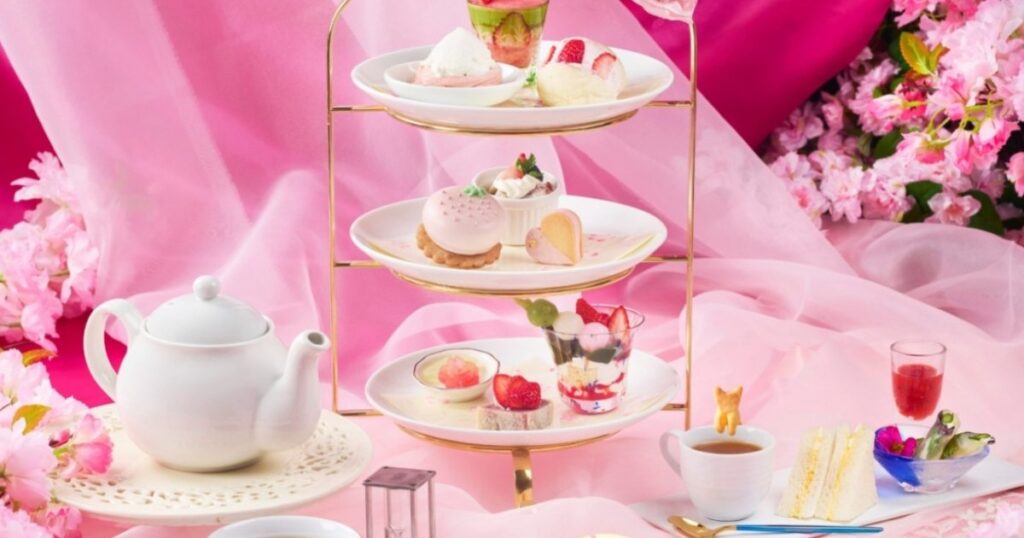 都ホテル 尼崎で女性パティシエによるかわいいが詰まった「ストロベリーアフターヌーンティー」を体験 | Kiss PRESS(キッスプレス) 都ホテル 尼崎で女性パティシエによるかわいいが詰まった「ストロベリーアフターヌーンティー」を体験 | Kiss PRESS(キッスプレス)