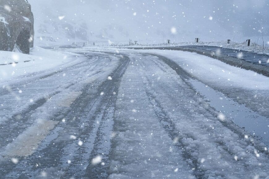 大寒波から一夜明け…鳥取で撮影された「田んぼ」の光景に目を疑う