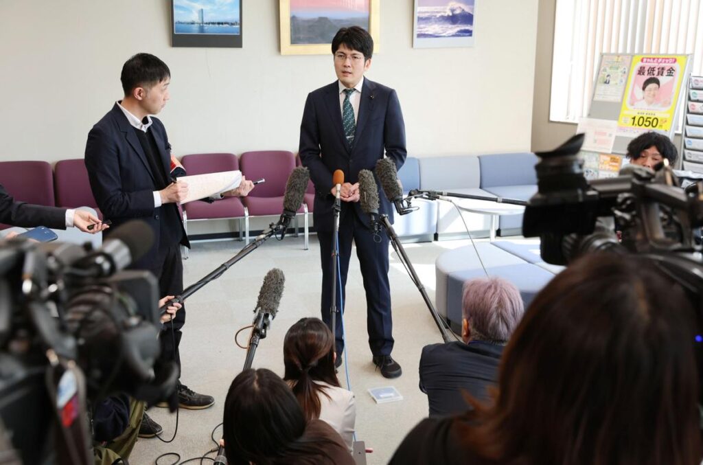 急転直下の擁立劇、中心となったのは…［新潟県知事選挙2026］野党共闘へ動き加速、県政与党は実績や経験対立軸に - 新潟日報