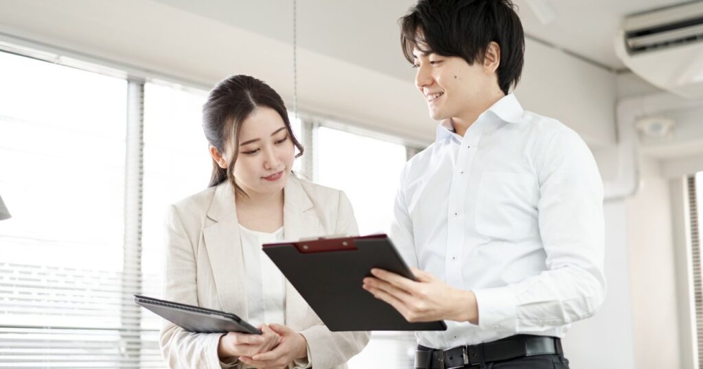 優しいだけでは舐められる…「心理的安全性」を勘違いしたリーダーがやってしまう3つの行動 | 毎朝1分日記 | ダイヤモンド・オンライン