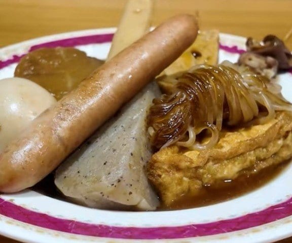 黒い出汁がクセになる「静岡おでん」を思わず二度見！「県民のソウルフード」「黒はんぺんがおすすめ」