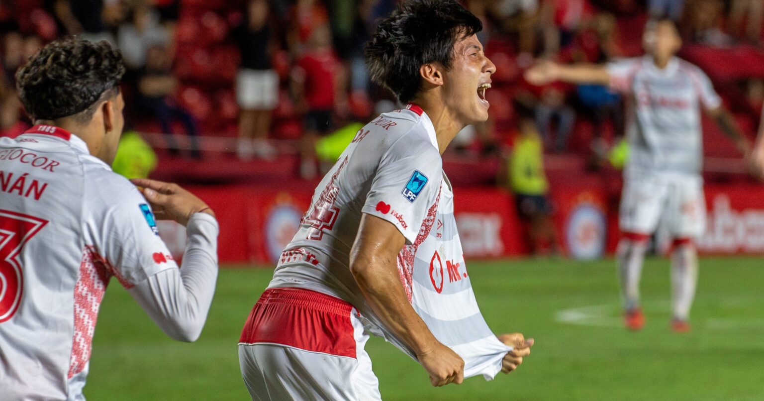 「どこまでできるんだ、このアジア人」同僚に削られてケンカ…20歳貴田遼河がアルゼンチンで身につけた処世術「日本で経験できないことができている」 – 海外サッカー – Number Web 「どこまでできるんだ、このアジア人」同僚に削られてケンカ…20歳貴田遼河がアルゼンチンで身につけた処世術「日本で経験できないことができている」 - 海外サッカー - Number Web