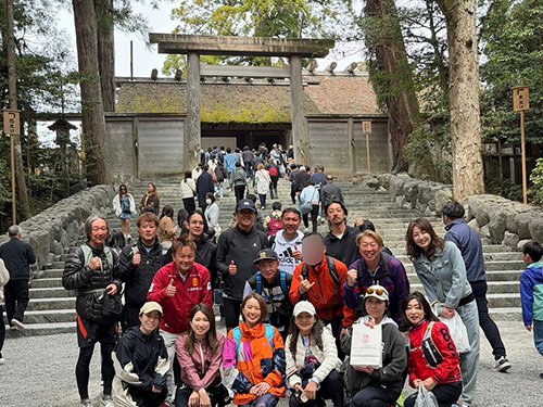 内宮前で。これより先は写真撮影禁止になります