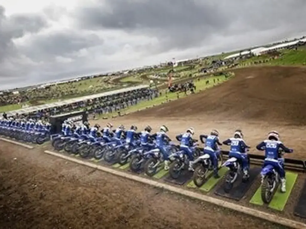 若手ライダーに国際舞台に挑む機会を！　YZ BLU CRU FIM Europe Cup SuperFinaleにご招待！　今年はフランスが舞台！