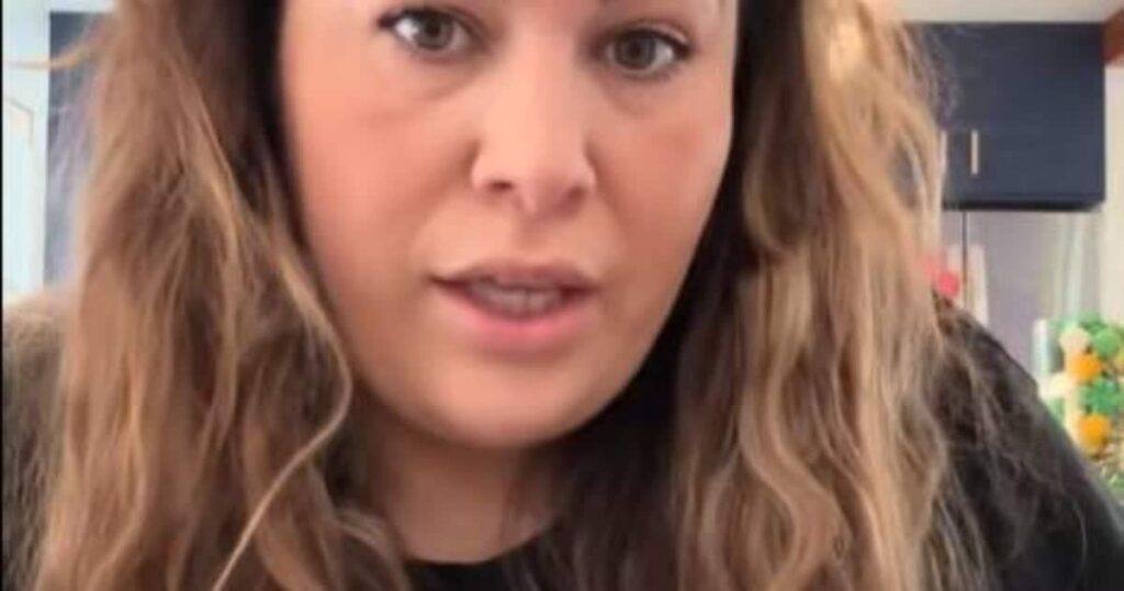 チェックインデスクであなたは太りすぎだと思われますか?その場合は2番目の席の料金を支払う必要があります