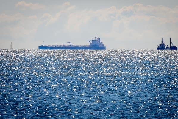 ゼレンスキー大統領、プーチン大統領は中東戦争で何十億も稼いでいると発言