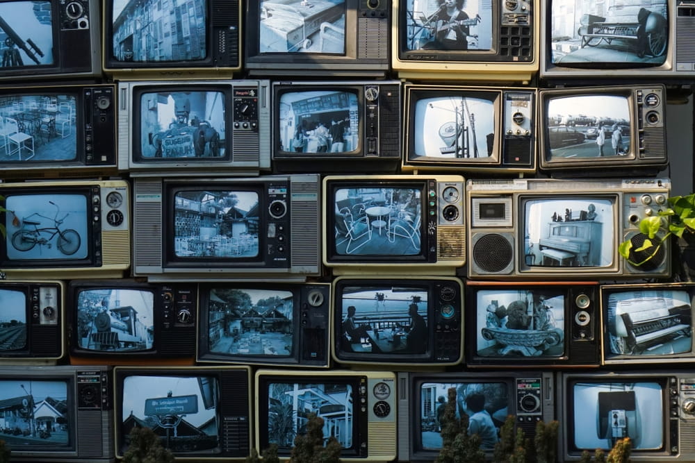 誰にも気づかれずに「60秒」を盗んだペルーの放送局。その使い道とは？ | 世界のソーシャルグッドなアイデアマガジン | IDEAS FOR GOOD