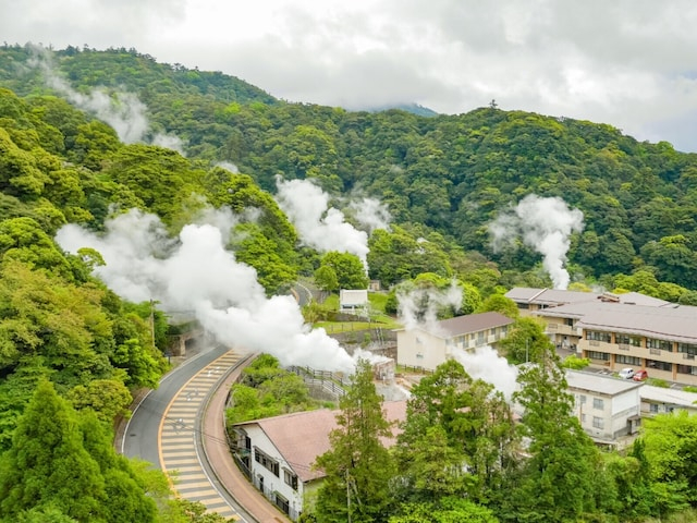 日本百名湯の中で、好き＆行ってみたい「宮崎県・鹿児島県の温泉」ランキング！ 2位「霧島温泉郷」を抑えた1位は？