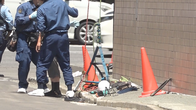 青森市のビルで30メートル転落し清掃員死亡 　墜落防止用の器具つけず作業か　会社など書類送検