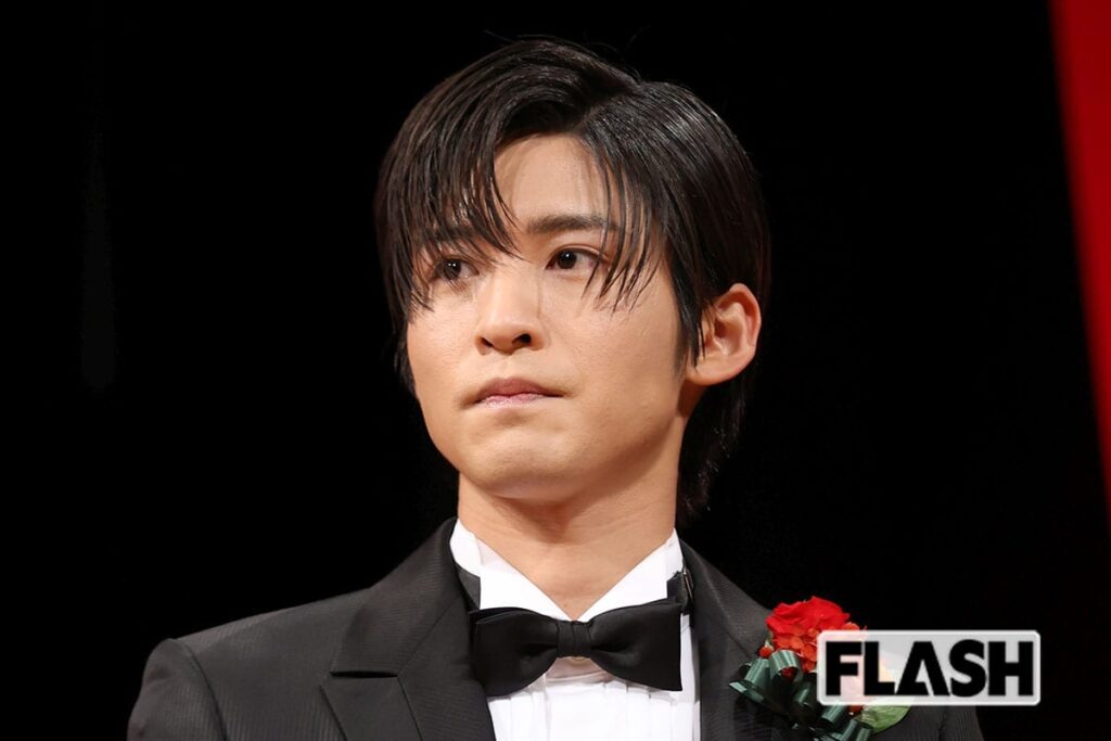 目黒蓮　カナダでの初近影公開、髪型の“激変”にファン衝撃…美容院にもいけないほど“超多忙”の日々