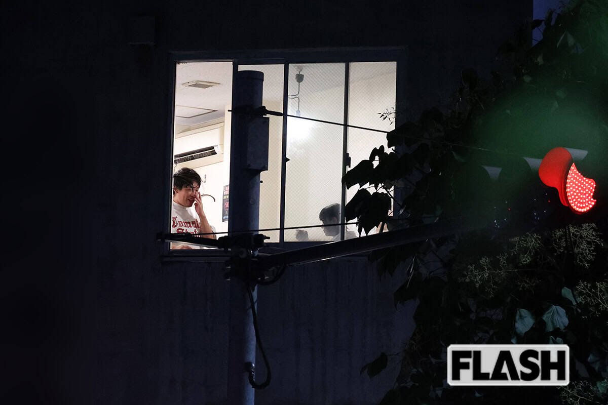 2025年7月16日、ホルモン専門店で1時間ほど食事を楽しむ2人(写真・伊藤 修)