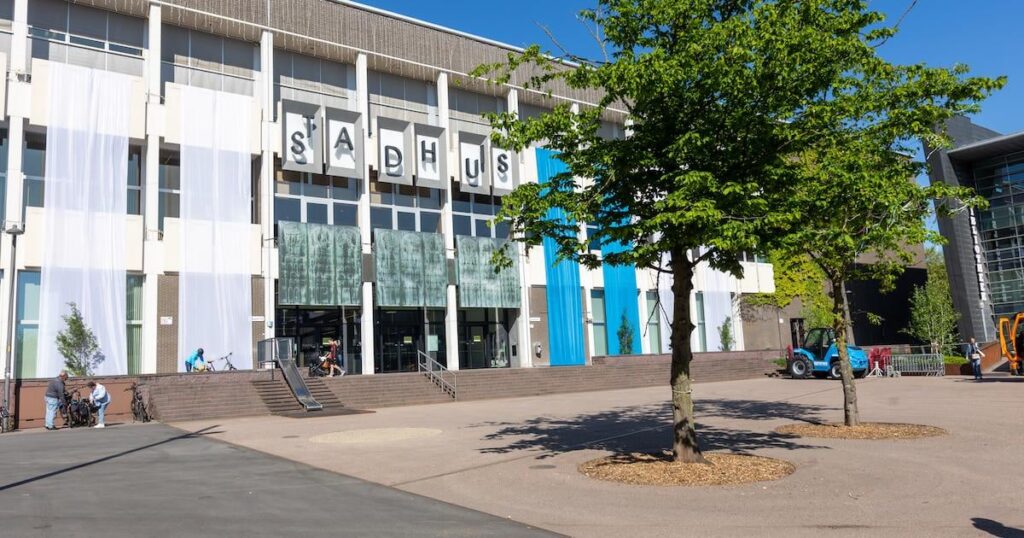 ヘンク市はパレスチナ占領地か​​らの製品を禁止：「都市として、私たちはあらゆる形態の暴力を非難しており、単に傍観することを望んでいません。」