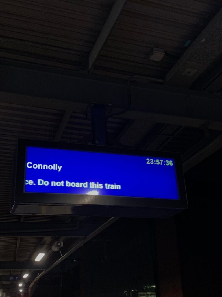 本当のサービスは単に終了するサービスだけだったコノリーのデッドタイム
