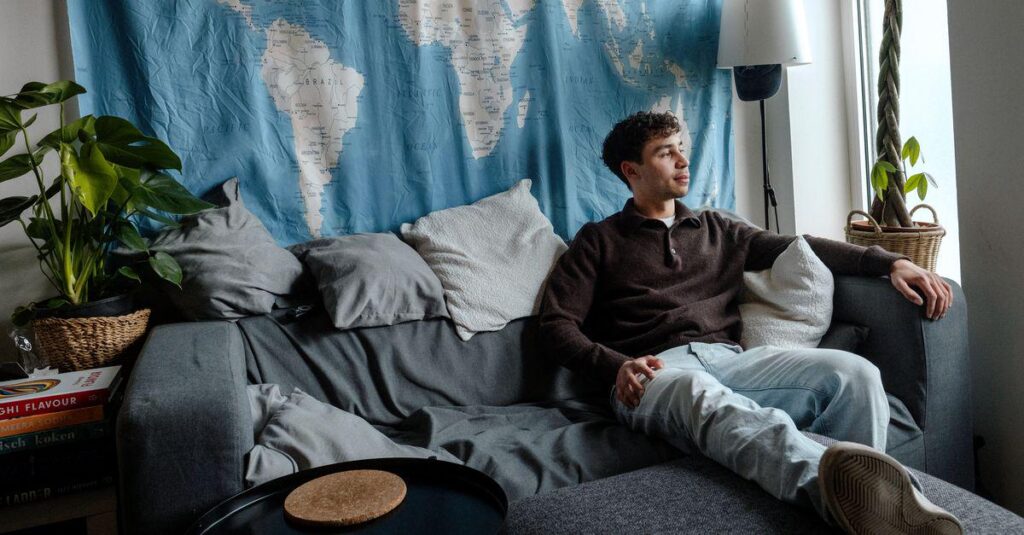 本当は望んでいないのに、なぜ学生のためだけスタジオを建てるのでしょうか？