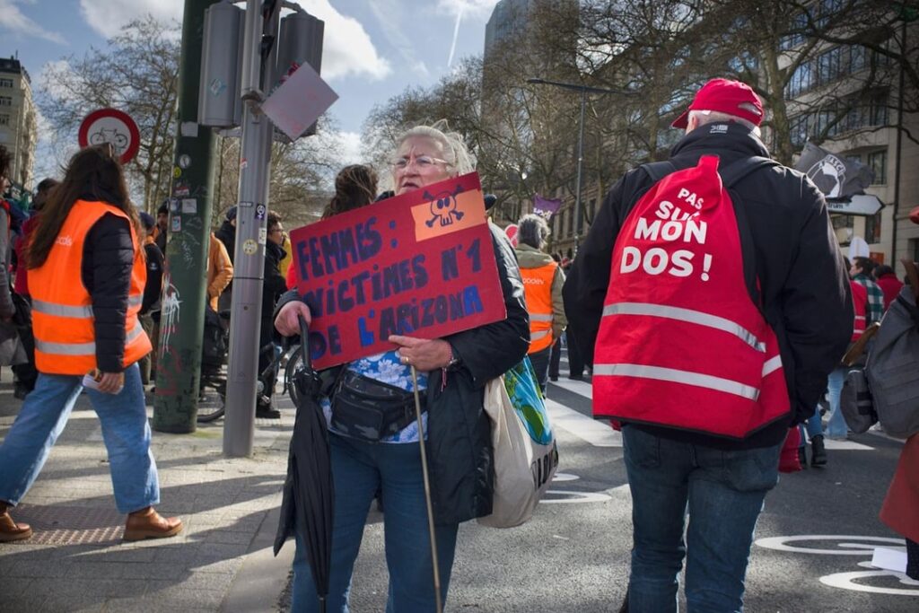 抗議活動の写真