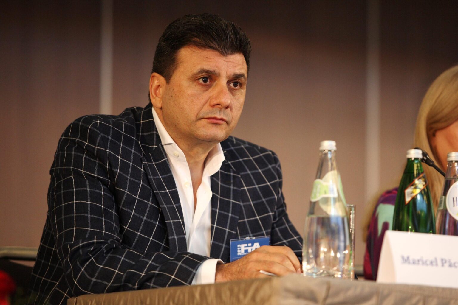 速報 税務署は、実業家マリセル・パキュラル氏が経営するRealitatea Plusを巡る企業グループで詐欺の証拠を発見したと発表