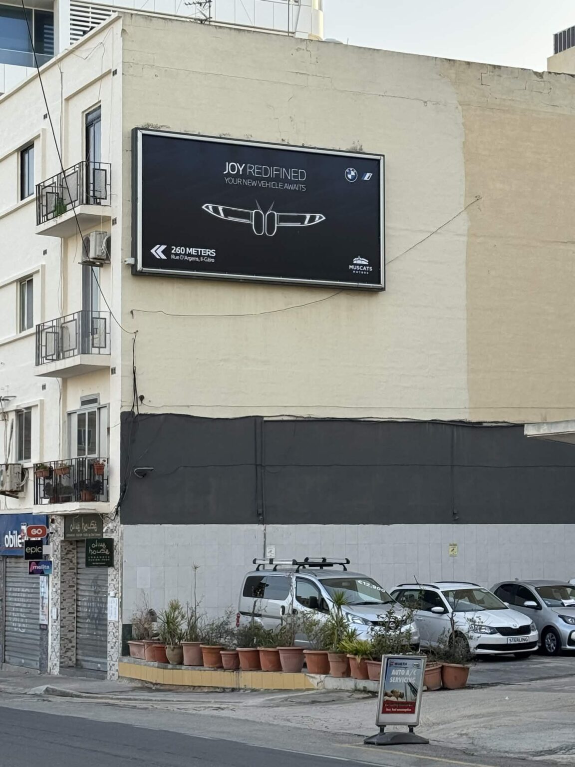 神よ、私たちの子供たちを危険な大麻広告から守ってください!!!