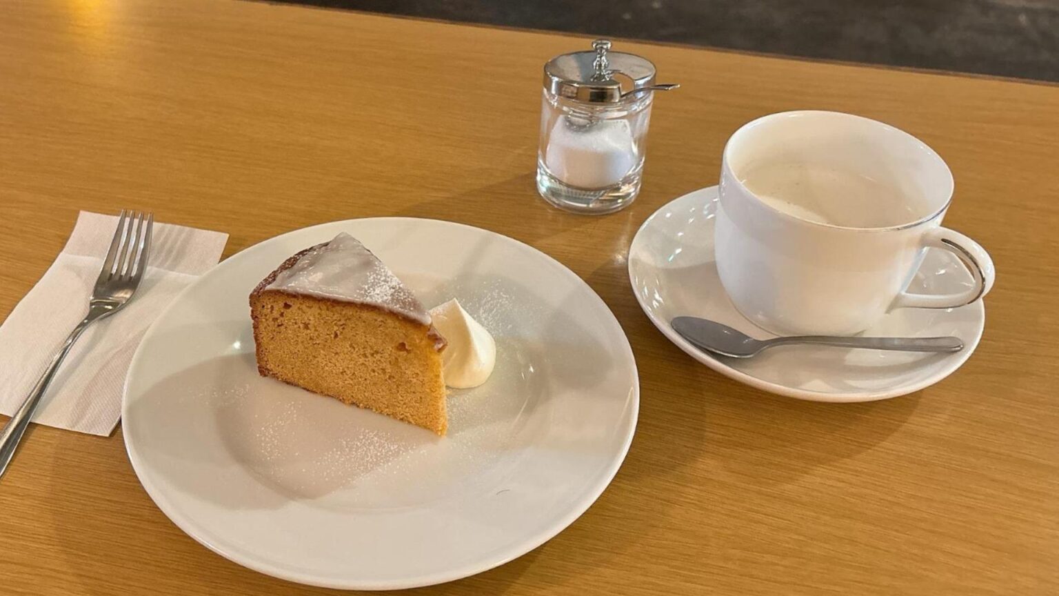 【高松市】おしゃれな家具に囲まれて味わうケーキとほうじ茶チャイ♪落ち着いた空間のカフェ（鈴木広子） - エキスパート - Yahoo!ニュース