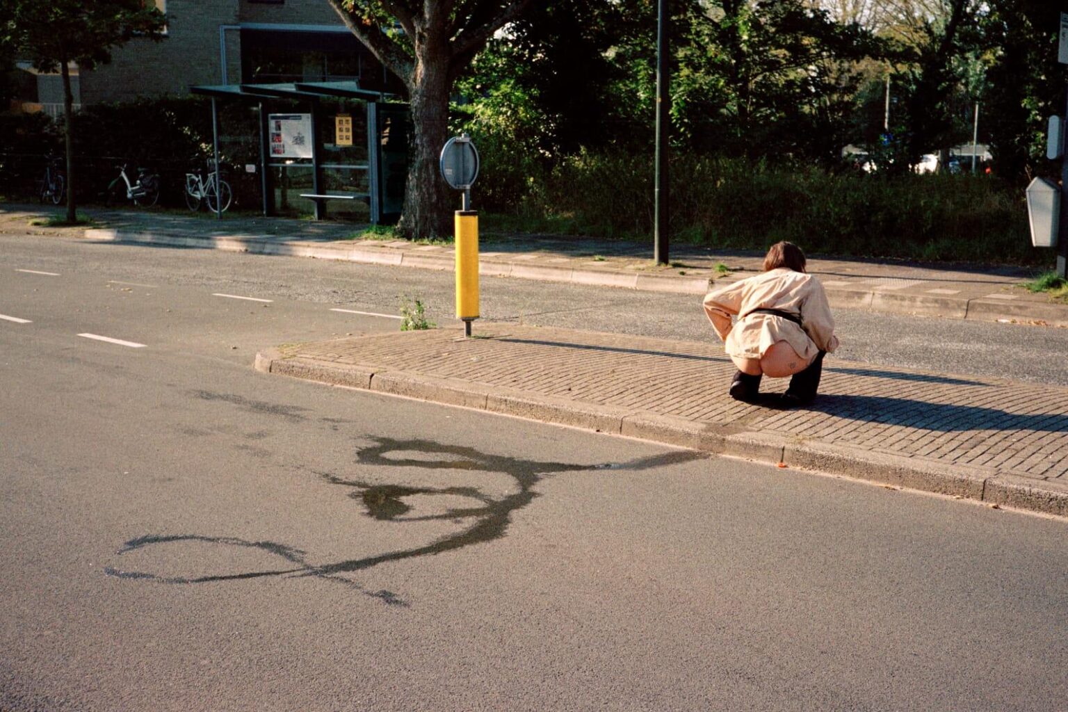 なぜ公衆トイレがこんなに少ないのでしょうか？