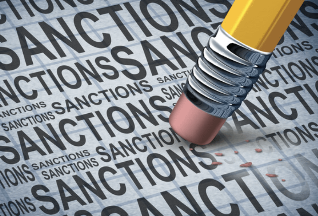 EUは、ロシアの影の艦隊が偽りの身分で活動できるようにする船舶登録と旗国をターゲットにしている。これらの制裁は、旗飛び行為を取り締まることで、制限を回避する船舶を摘発し、阻止することを目的としています。