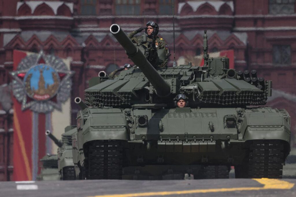 プーチン大統領、ロシアの正規軍人員を240万人近くに増員