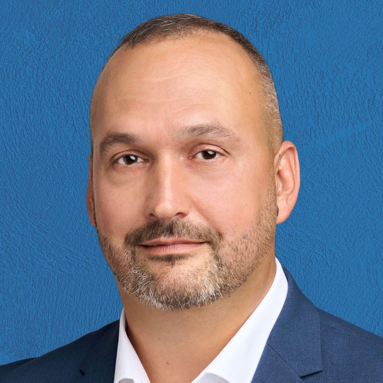 アンドラーシュ・テルニャク (DK) BP 08 OEVK が撤退。