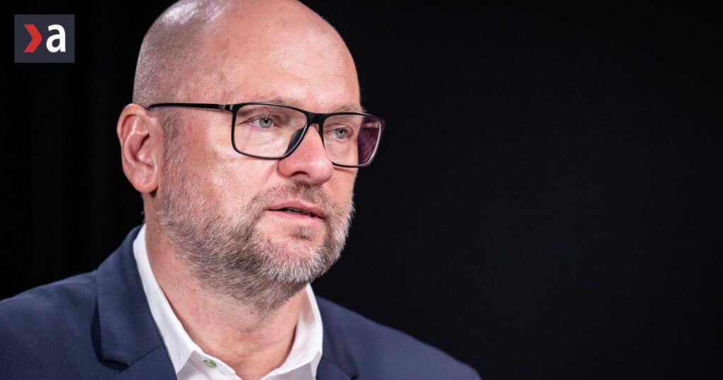 SaSの地震：代議員らはリチャード・スーリク氏を候補者として承認せず、ヤナ・ビット・チガニコバ氏も評議会議員になることになる