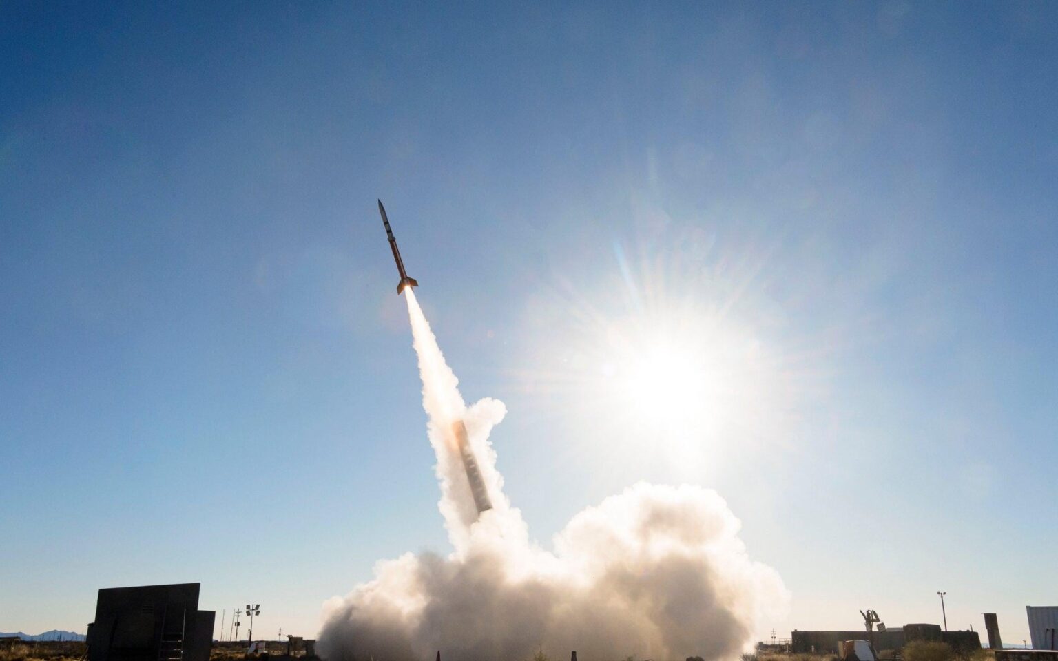 米国はポーランドにパトリオット電池の提供を要請した。防衛大臣は毅然とした答弁をした [They are used to protect Polish airspace]