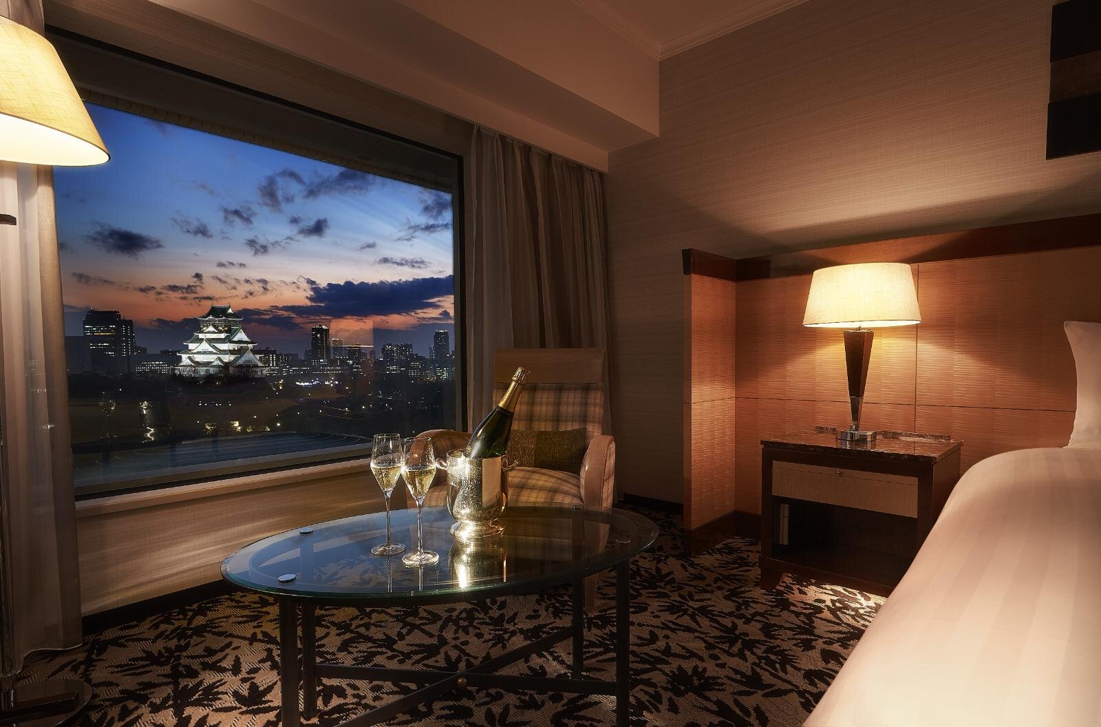 大阪「天神祭」3,000発以上の奉納花火や船100隻以上行き交う船渡御｜写真4