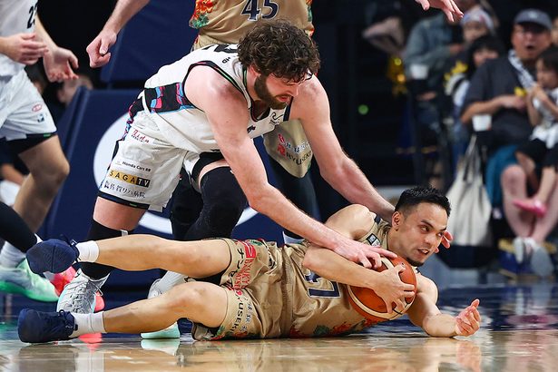 キングス、佐賀に快勝　平良が攻守で活躍　Bリーグ第57節（25日の試合）