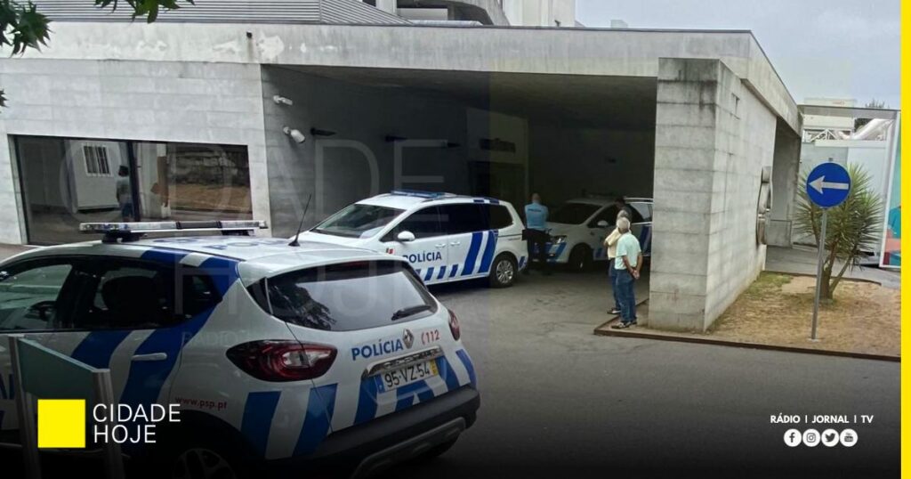 国会議員、ファマリカン病院職員を襲撃した12人の刑務所を望んでいる