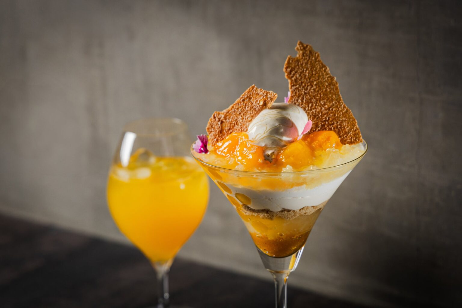 完全会員制パフェバー「Remake easy」、4月限定「宮崎県産マンゴーと日向夏の天孫の春うららパフェ」が登場。 | Remake easy株式会社のプレスリリース